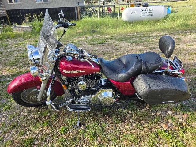 2005 Harley-Davidson, 68 000 km, dovoz Kanada — foto 4 z 5