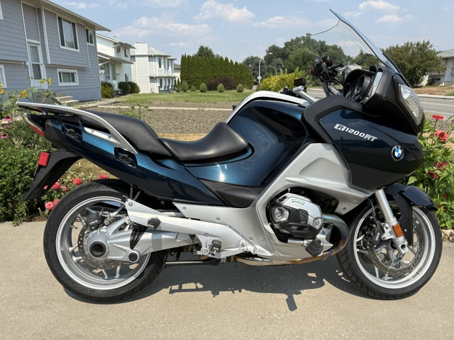 2012 BMW, 67 149 km, dovoz Kanada — foto 2 z 5