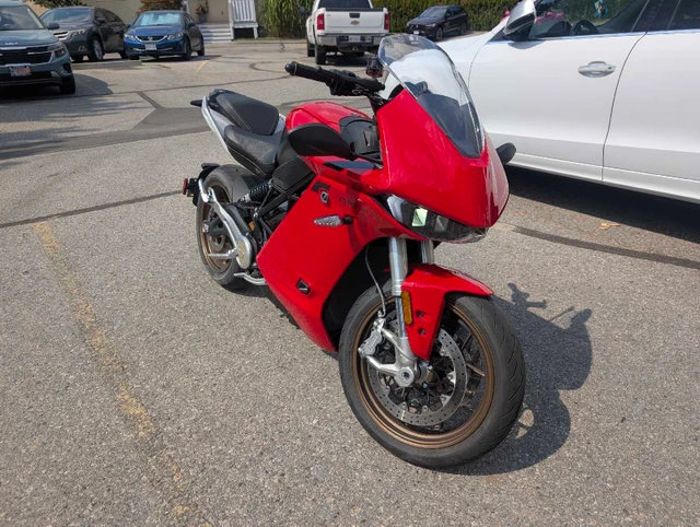2024, 1 700 km, dovoz Kanada — foto 2 z 5