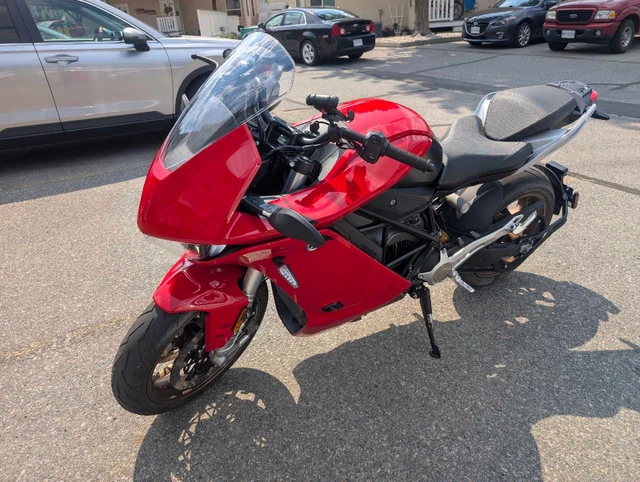 2024, 1 700 km, dovoz Kanada — foto 4 z 5