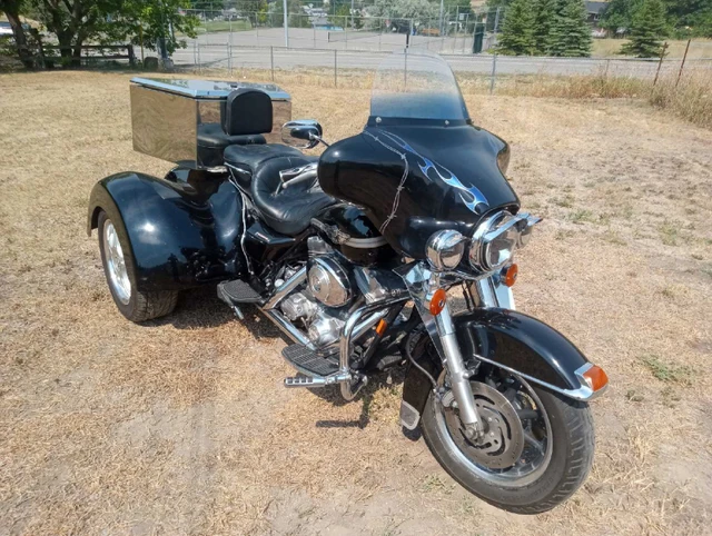 2003 Harley-Davidson, 43 633 km, dovoz Kanada — foto 2 z 4