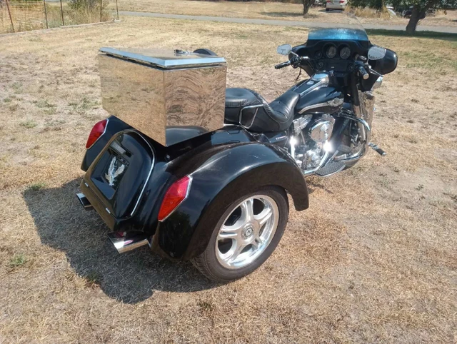 2003 Harley-Davidson, 43 633 km, dovoz Kanada — foto 3 z 4