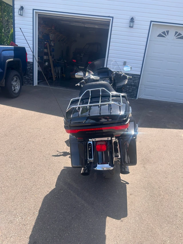 2019 Harley-Davidson, 40 000 km, dovoz Kanada — foto 3 z 3