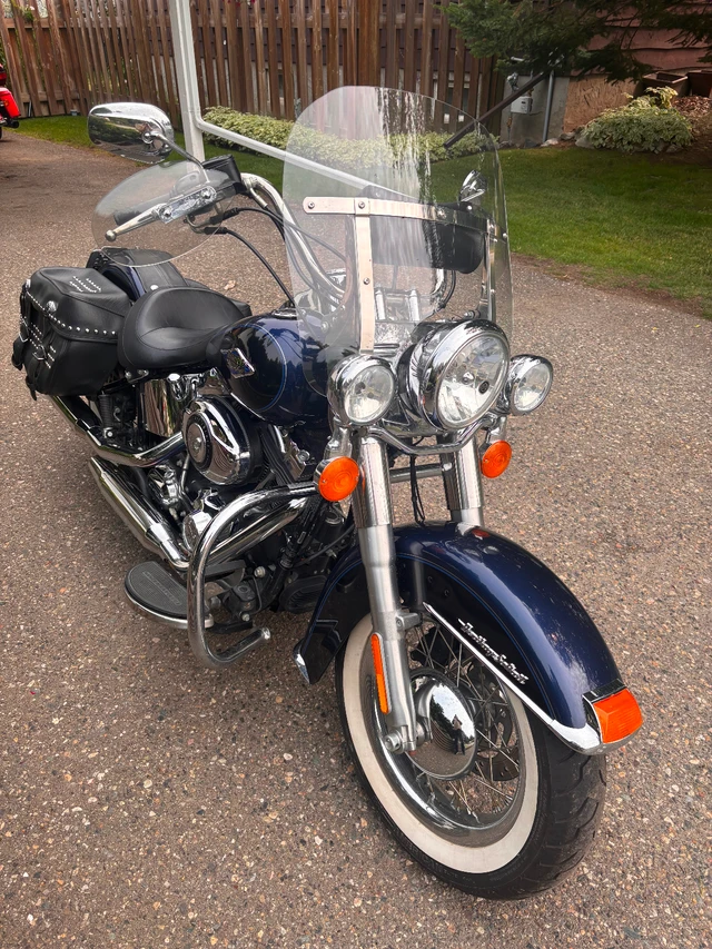 2014 Harley-Davidson, 50 000 km, dovoz Kanada — foto 2 z 4