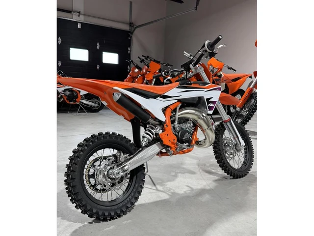 2026 KTM, dovoz Kanada — foto 2 z 5