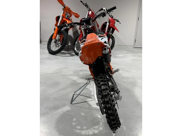 2026 KTM, dovoz Kanada — foto 3 z 5