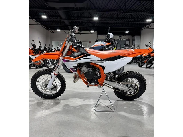2026 KTM, dovoz Kanada — foto 5 z 5