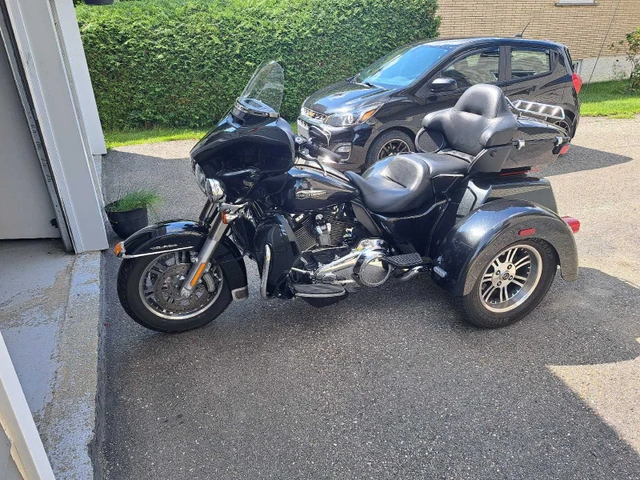 2018 Harley-Davidson, 9 515 km, dovoz Kanada — foto 2 z 5