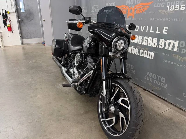 2021 Harley-Davidson, 32 201 km, dovoz Kanada — foto 3 z 5