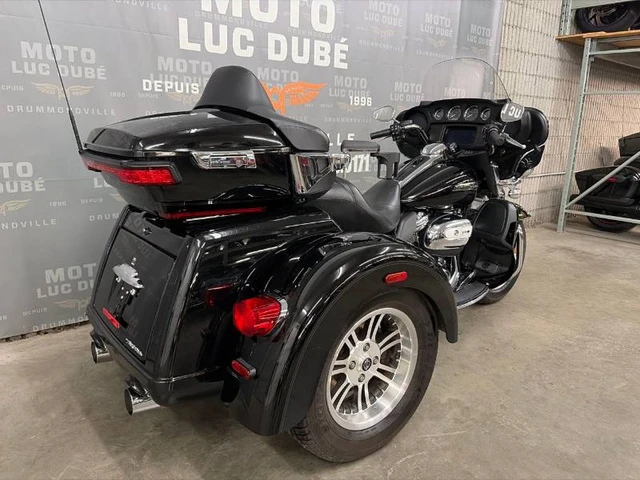 2019 Harley-Davidson, 28 694 km, dovoz Kanada — foto 4 z 5