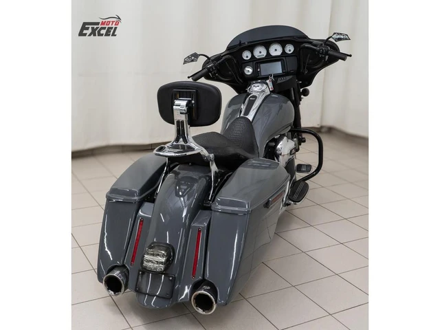 2015 Harley-Davidson, 11 000 km, dovoz Kanada — foto 5 z 5