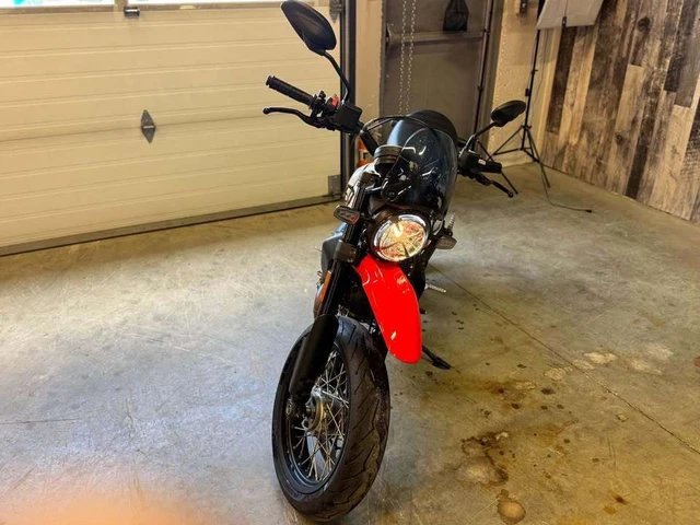 2022 Ducati, 2 871 km, dovoz Kanada — foto 3 z 5