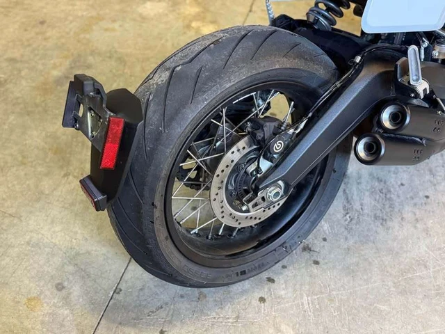 2022 Ducati, 2 871 km, dovoz Kanada — foto 4 z 5