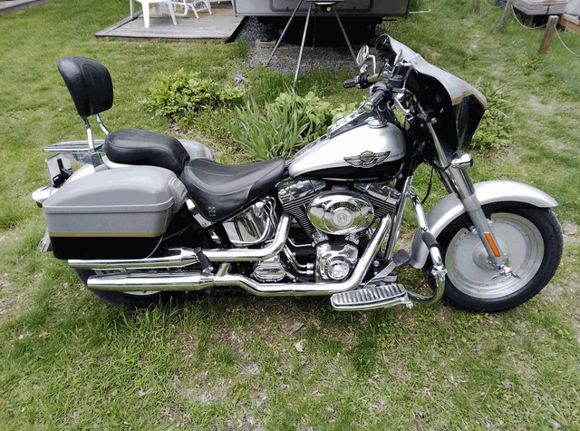 2003 Harley-Davidson, 80 000 km, dovoz Kanada — foto 1 z 5 2003 Harley-Davidson, 80 000 km, dovoz Kanada — foto 1 z 5