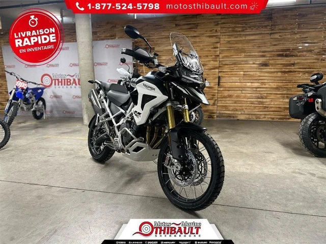 2025 Triumph, dovoz Kanada — foto 2 z 5