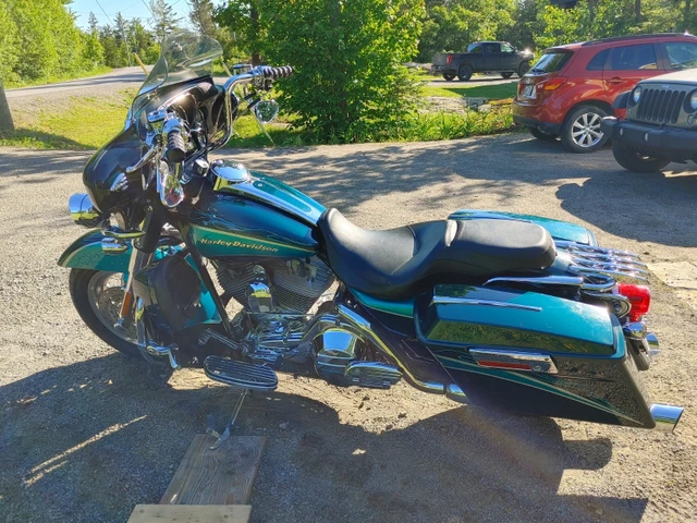 2005 Harley-Davidson, 167 000 km, dovoz Kanada — foto 5 z 5