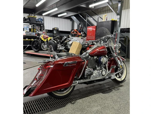 2006 Harley-Davidson, 70 000 km, dovoz Kanada — foto 2 z 5