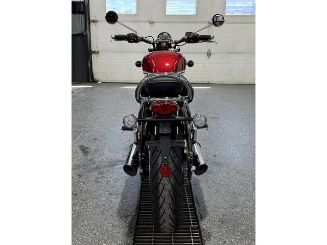 2026 Triumph, dovoz Kanada — foto 4 z 5