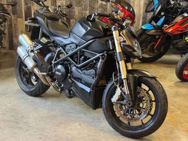 2014 Ducati, 29 918 km, dovoz Kanada — foto 2 z 5