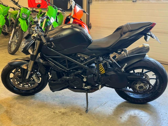 2014 Ducati, 29 918 km, dovoz Kanada — foto 5 z 5