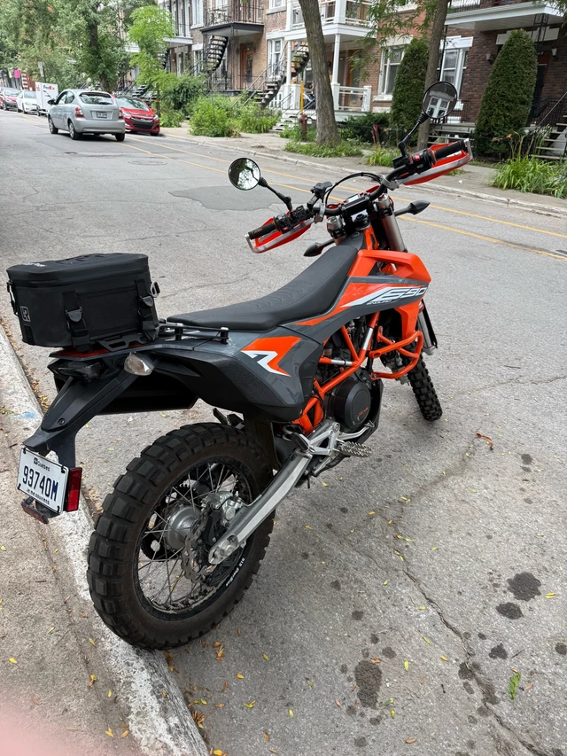 2022 KTM, 4 500 km, dovoz Kanada — foto 2 z 5