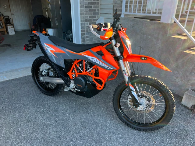 2022 KTM, 4 500 km, dovoz Kanada — foto 5 z 5