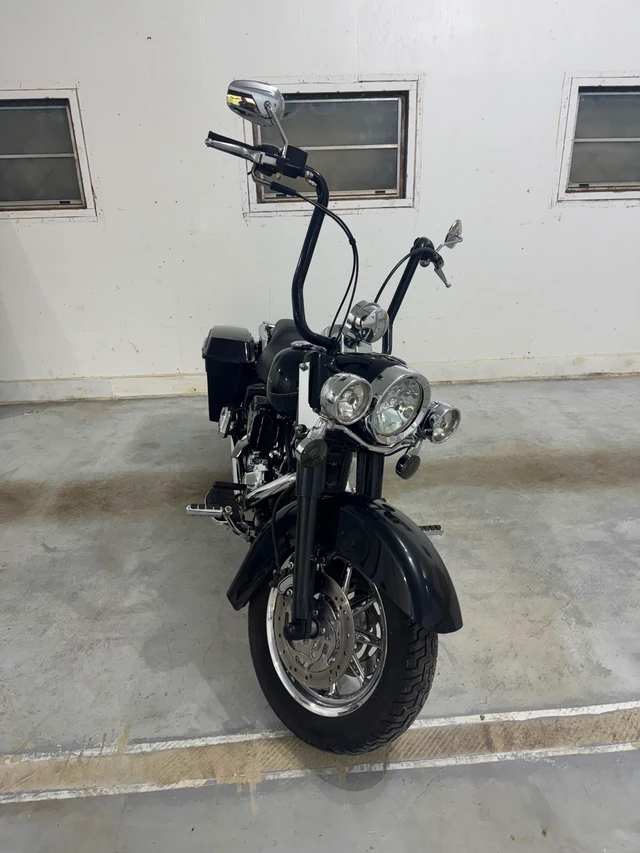 Harley-Davidson, dovoz Kanada — foto 3 z 5