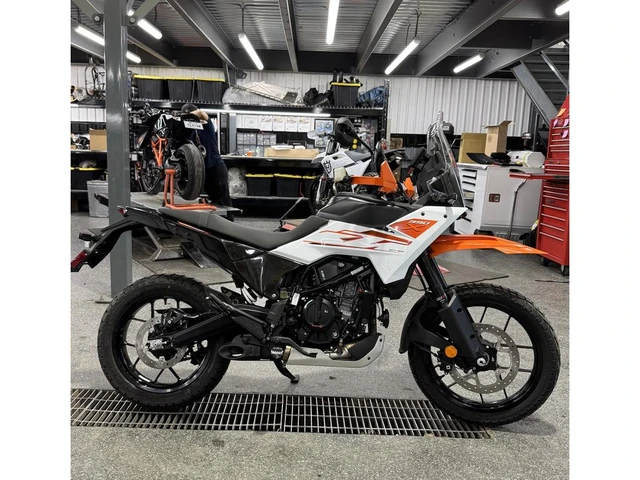 2026 KTM, dovoz Kanada — foto 1 z 5 2026 KTM, dovoz Kanada — foto 1 z 5