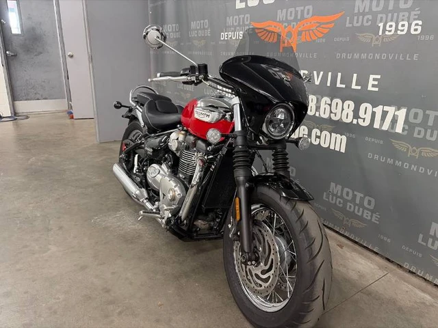 2023 Triumph, 8 440 km, dovoz Kanada — foto 3 z 5