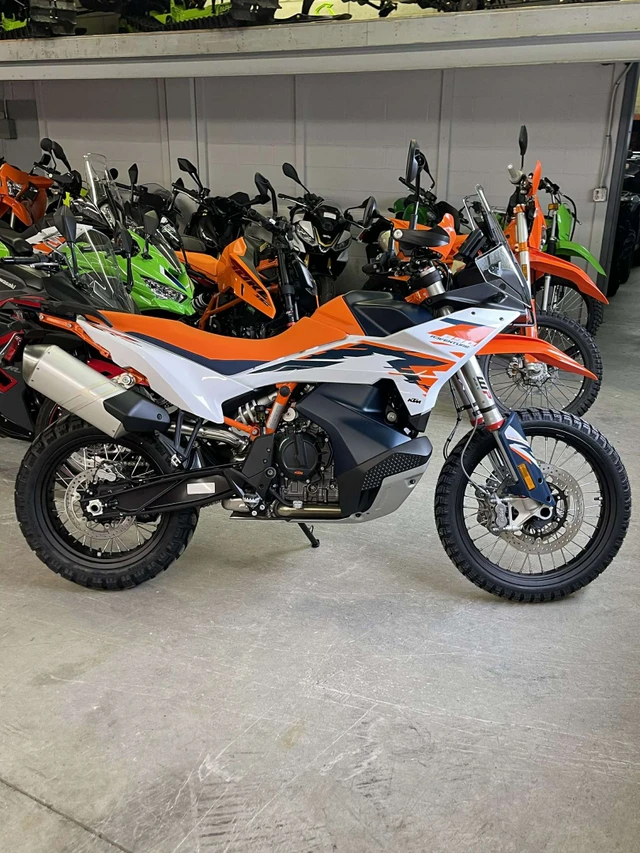 2026 KTM, dovoz Kanada — foto 2 z 5