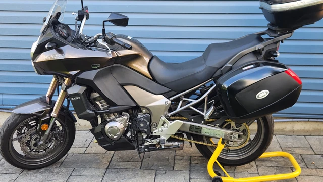 2012 Kawasaki, 62 000 km, dovoz Kanada — foto 2 z 5