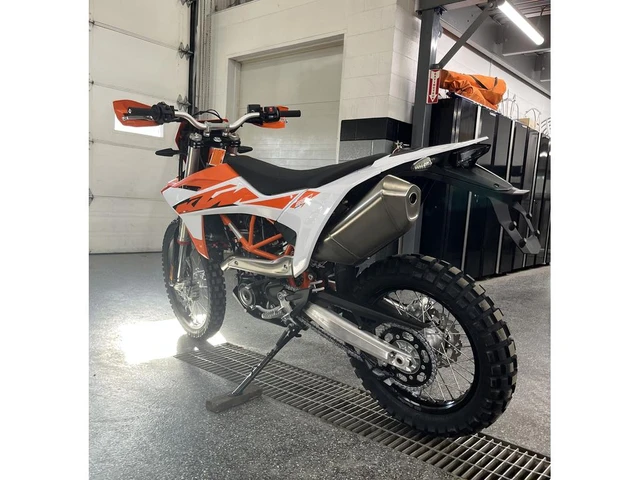 2026 KTM, dovoz Kanada — foto 5 z 5