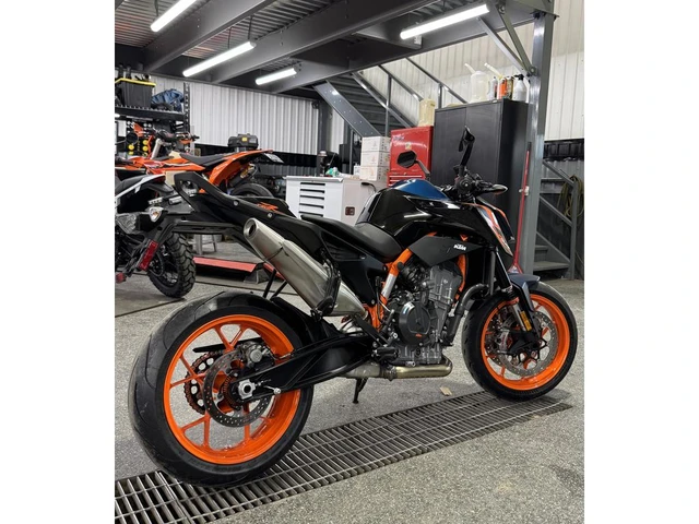 2023 KTM, 5 684 km, dovoz Kanada — foto 2 z 5