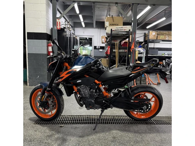 2023 KTM, 5 684 km, dovoz Kanada — foto 5 z 5