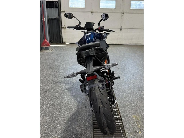 2026 KTM, dovoz Kanada — foto 3 z 5