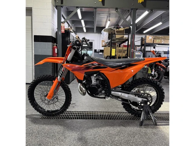 2027 KTM, dovoz Kanada — foto 5 z 5