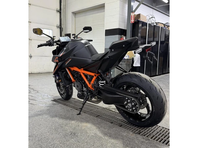 2026 KTM, dovoz Kanada — foto 4 z 5