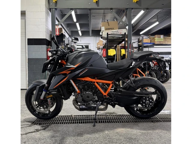 2026 KTM, dovoz Kanada — foto 5 z 5