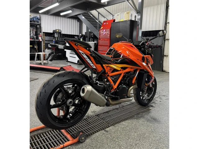 2026 KTM, dovoz Kanada — foto 2 z 5