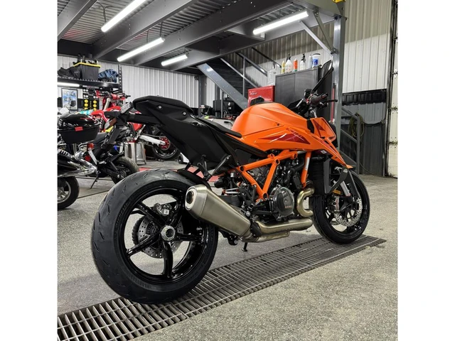 2026 KTM, dovoz Kanada — foto 2 z 5