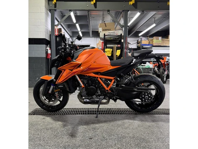2026 KTM, dovoz Kanada — foto 5 z 5