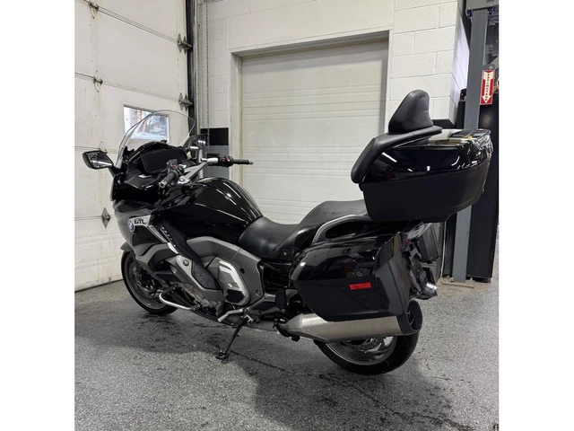 2024 BMW, 20 500 km, dovoz Kanada — foto 4 z 5