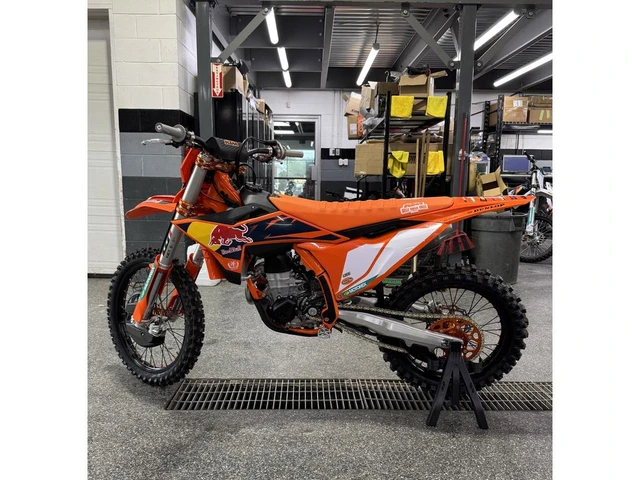 2026 KTM, dovoz Kanada — foto 5 z 5