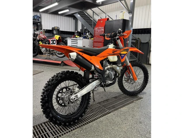 2026 KTM, dovoz Kanada — foto 2 z 5