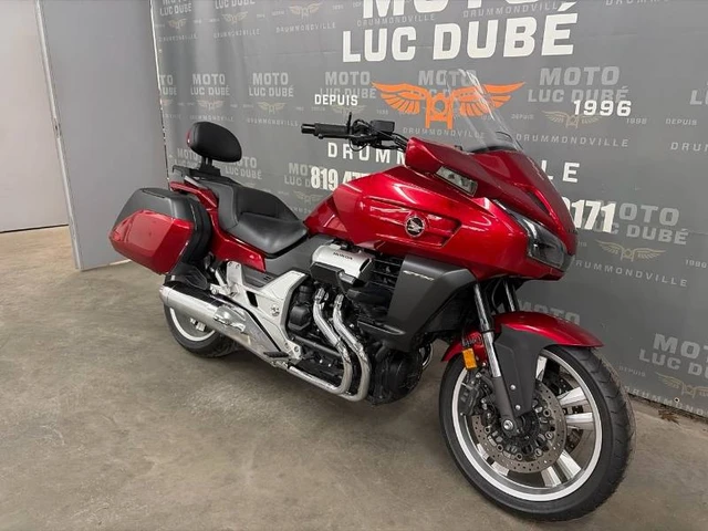 2014 Honda, 68 389 km, dovoz Kanada — foto 2 z 5