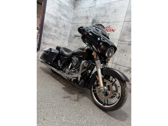2017 Harley-Davidson, 34 773 km, dovoz Kanada — foto 3 z 5
