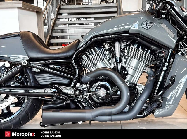 2013 Harley-Davidson, 21 135 km, dovoz Kanada — foto 4 z 5