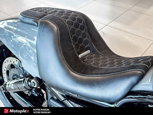 2013 Harley-Davidson, 21 135 km, dovoz Kanada — foto 5 z 5