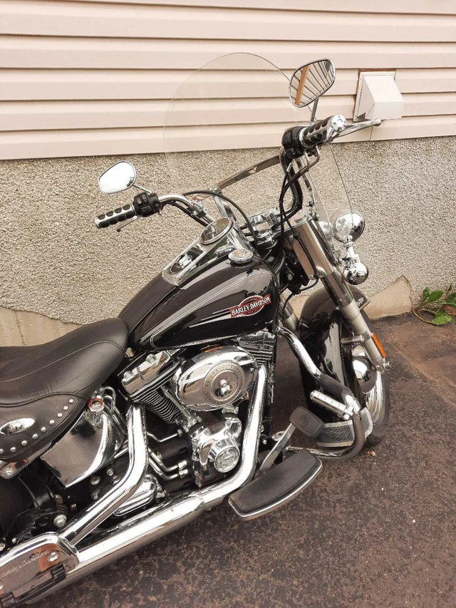 2008 Harley-Davidson, 32 000 km, dovoz Kanada — foto 2 z 5