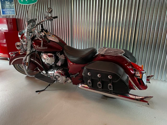 2018 Indian, 7 000 km, dovoz Kanada — foto 4 z 5